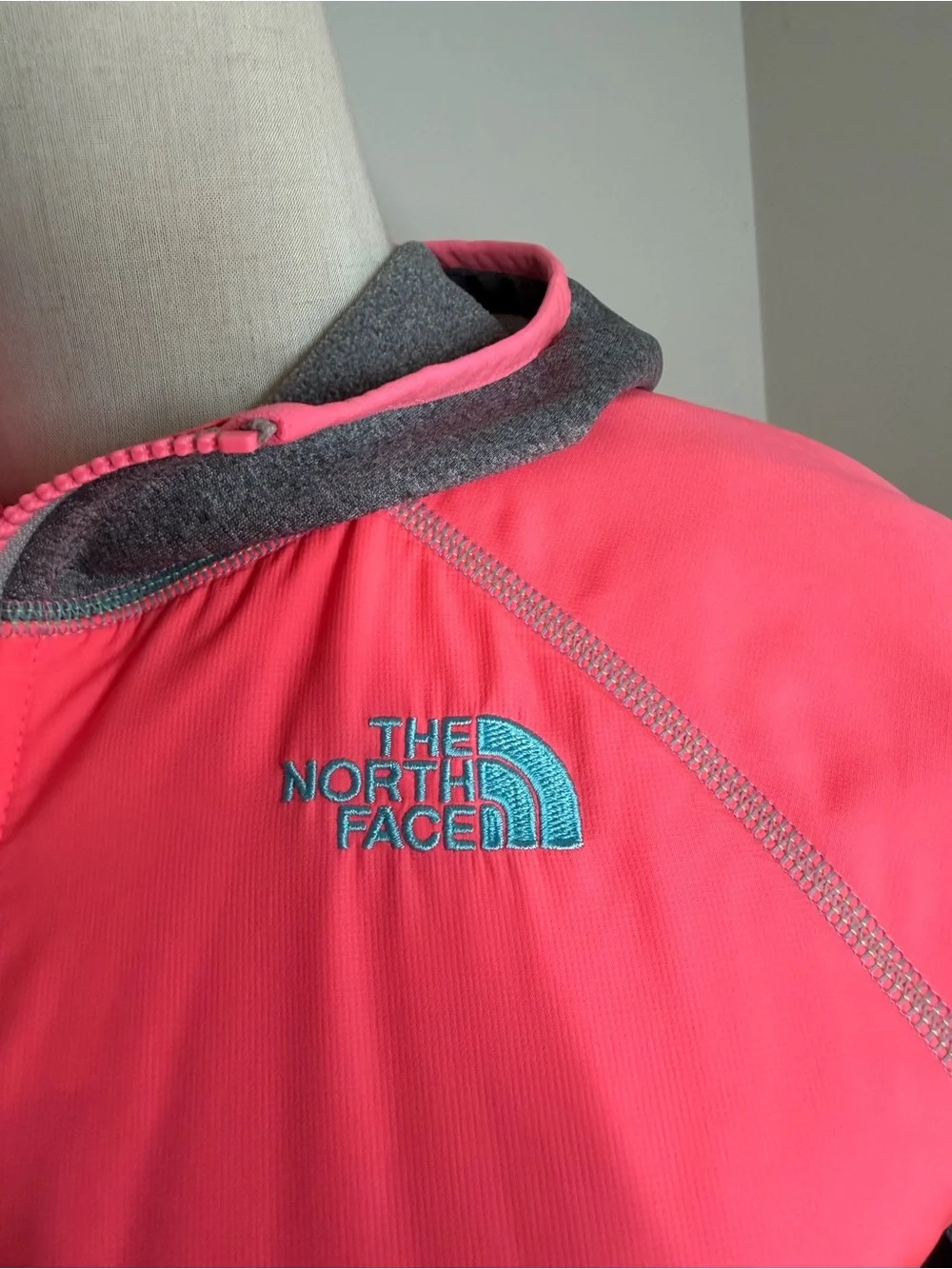 The North Face Girls Pink Grey Glacier - SZ L- Full Zip Hooded Sweatshirt Hoodie